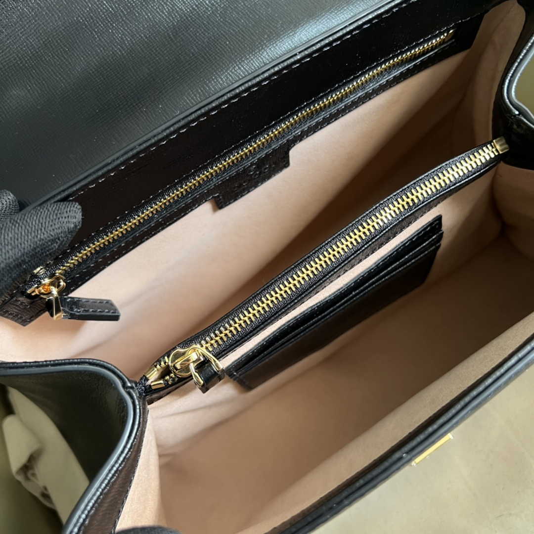 Gucci 702049 Horsebit 1955 medium bag in black leather