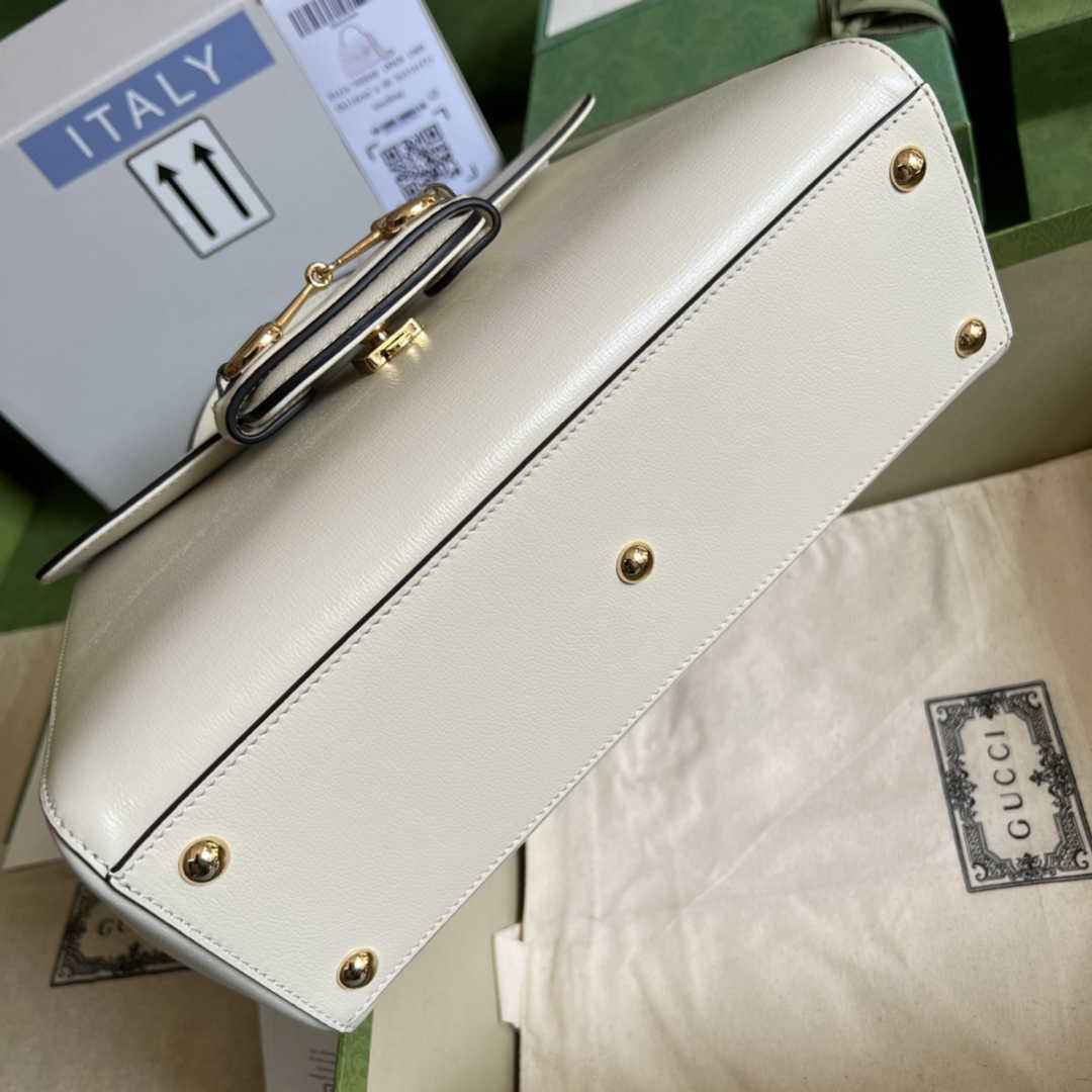Gucci 702049 Horsebit 1955 medium bag in beige leather