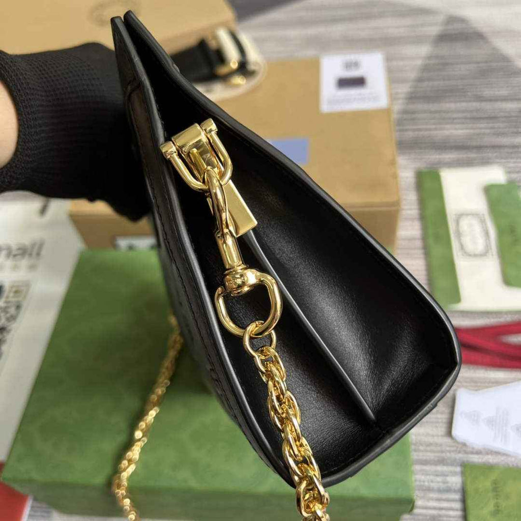 Gucci ‎‎702200 GG Matelassé leather small black