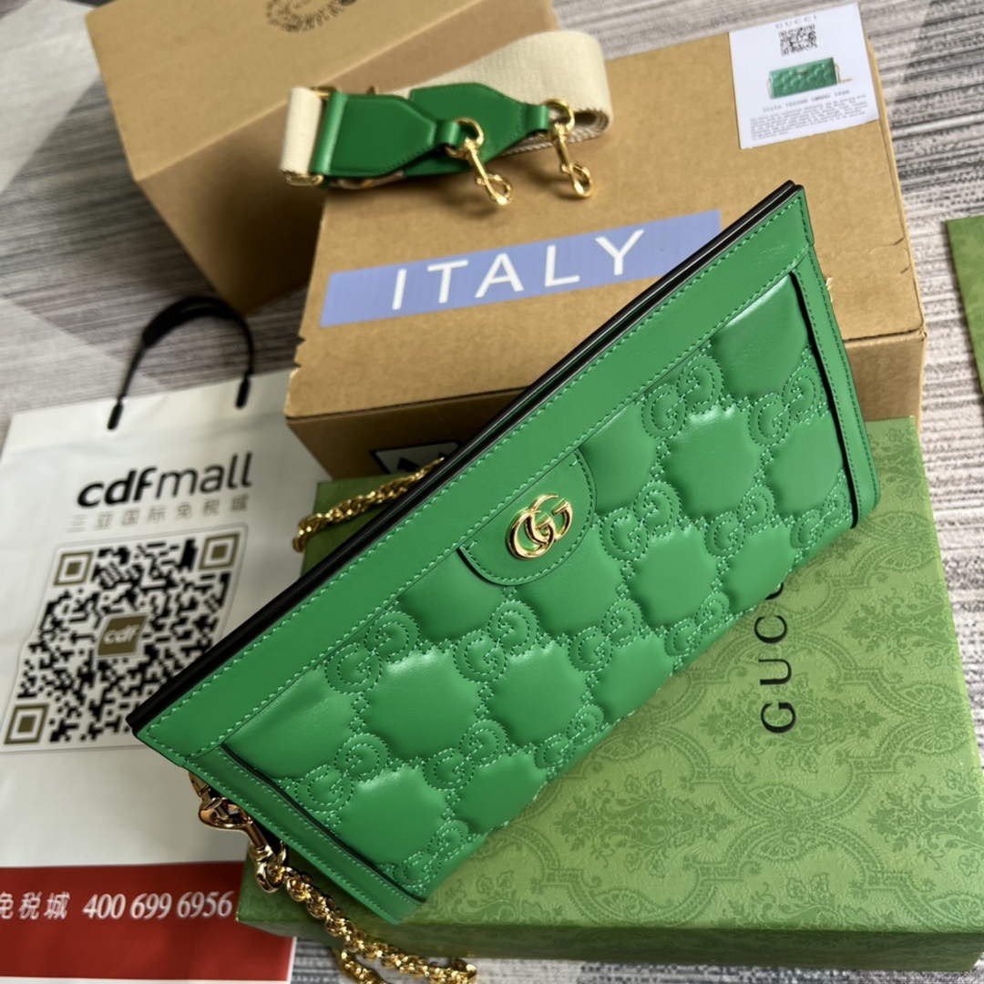 Gucci ‎‎702200 GG Matelassé leather small green