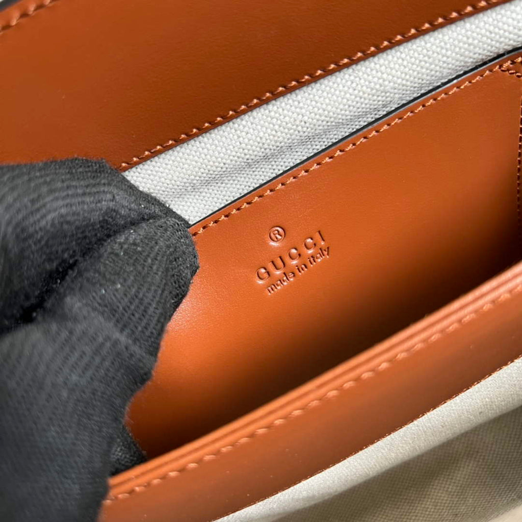 Gucci ‎‎702200 GG Matelassé leather small ligth brown
