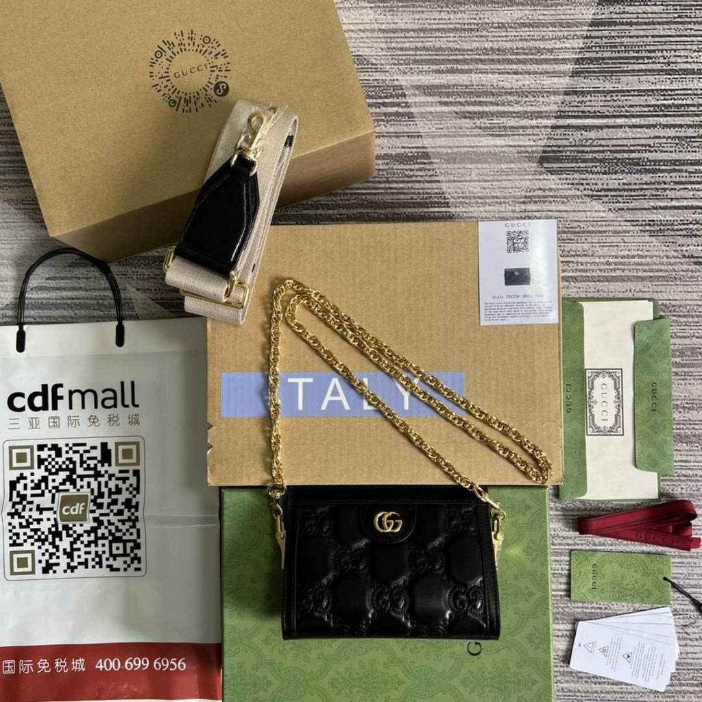 Gucci ‎702228 GG Matelassé leather mini bag Black leather