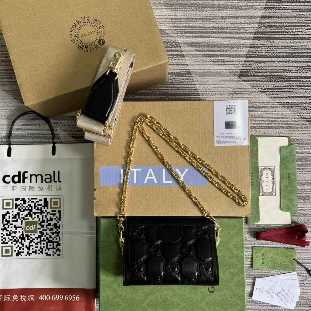 Gucci ‎702228 GG Matelassé leather mini bag Black leather