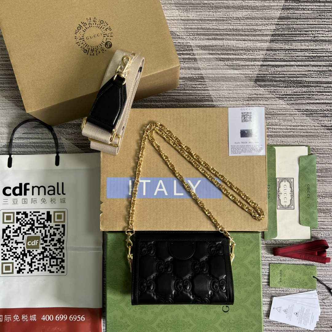 Gucci ‎702228 GG Matelassé leather mini bag Black leather