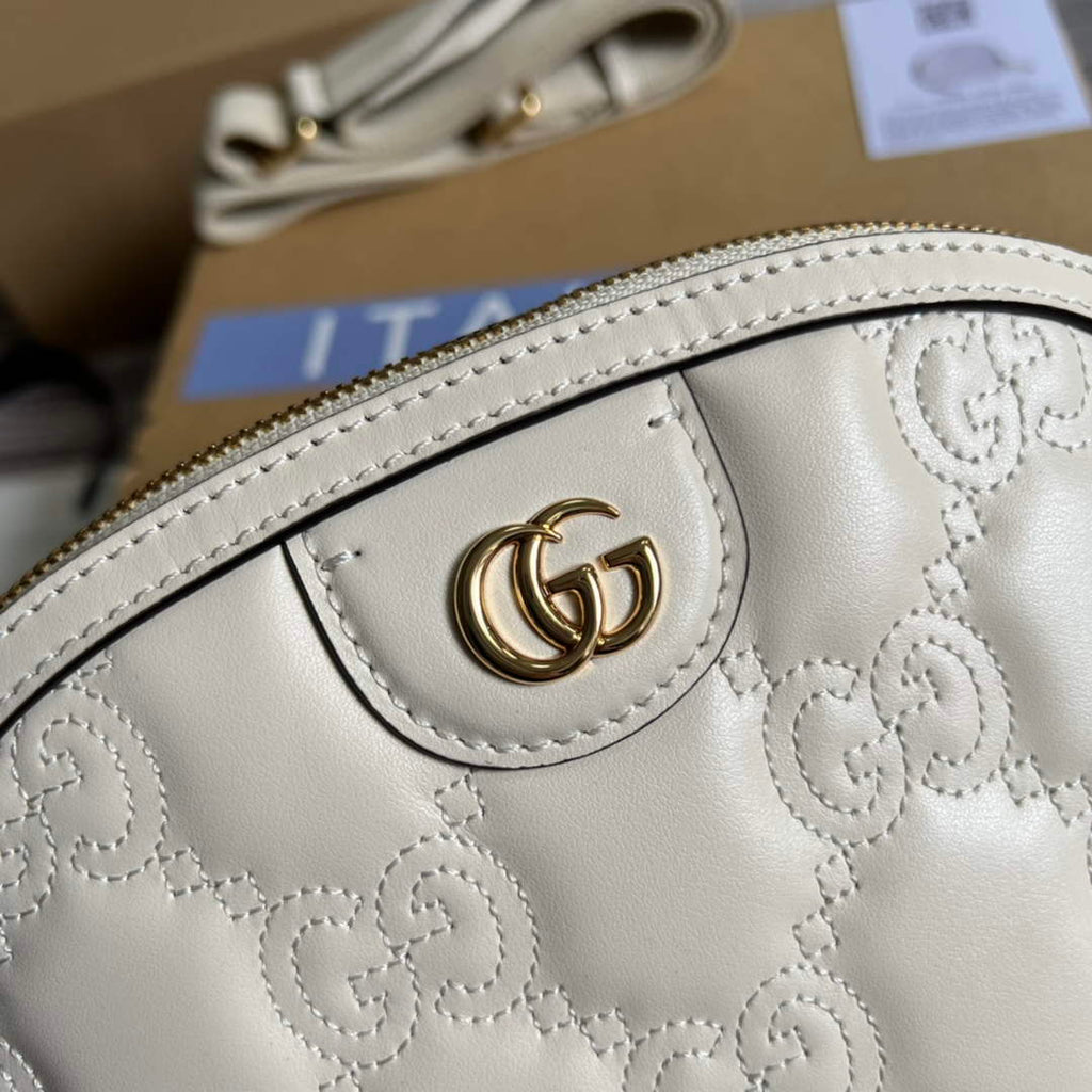 Gucci ‎‎702229 GG Matelassé leather small bag beige