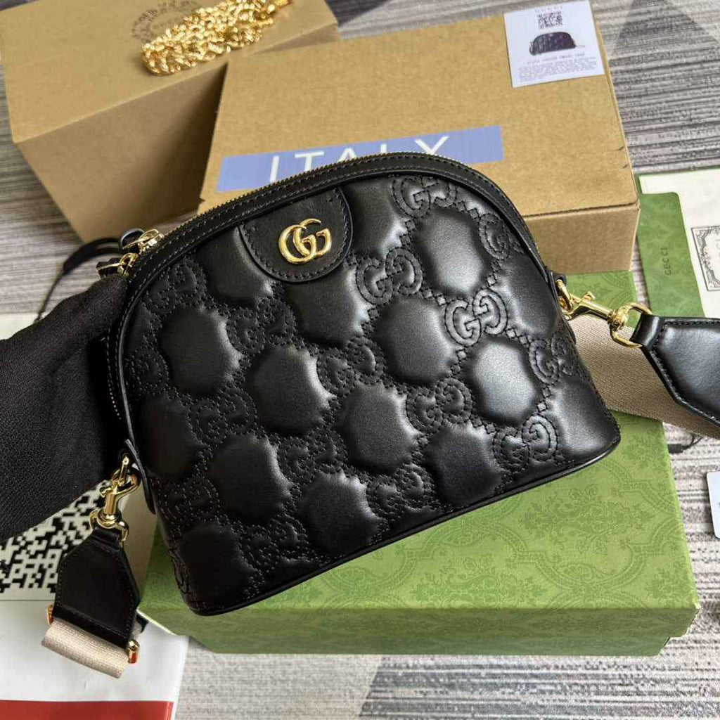Gucci ‎‎702229 GG Matelassé leather small bag black