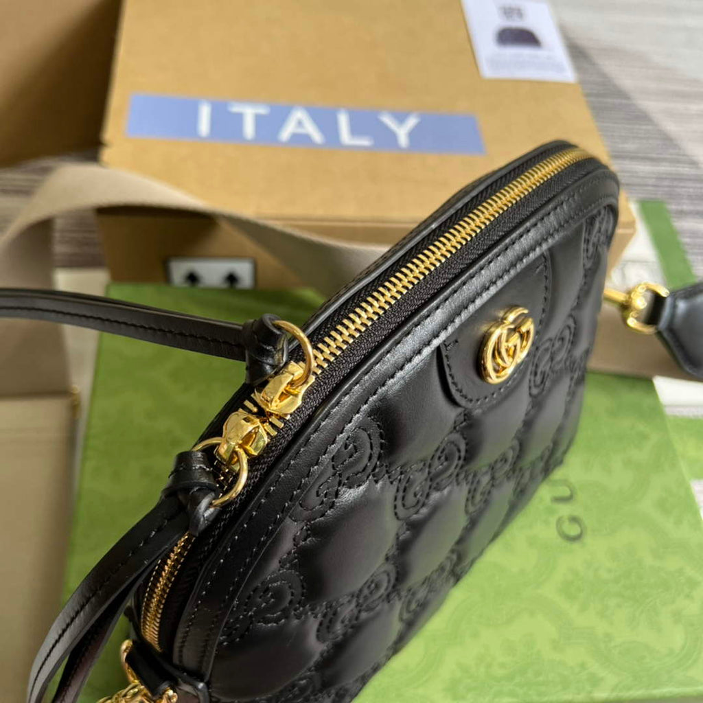 Gucci ‎‎702229 GG Matelassé leather small bag black