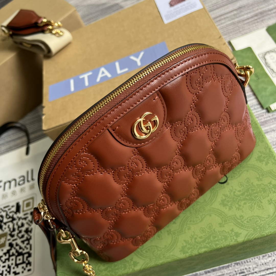 Gucci ‎‎702229 GG Matelassé leather small bag light brown