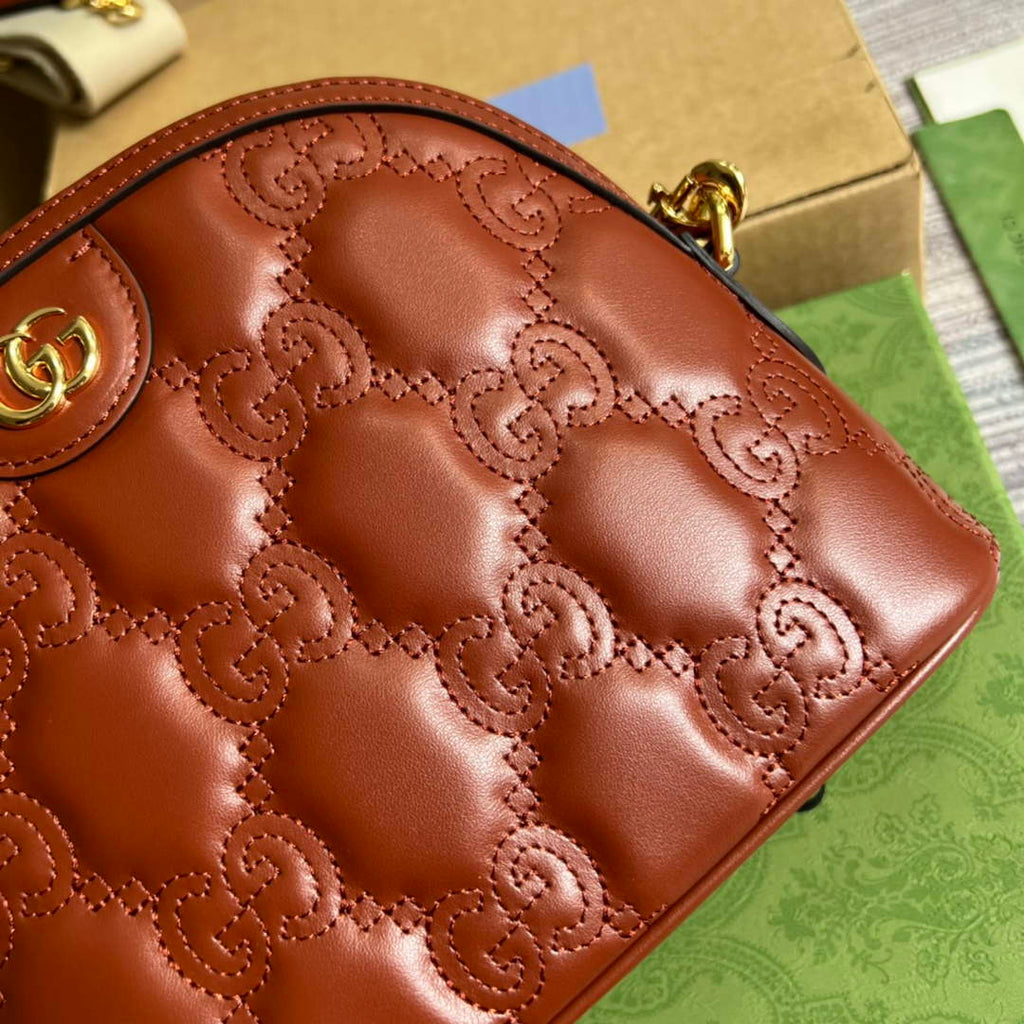 Gucci ‎‎702229 GG Matelassé leather small bag light brown