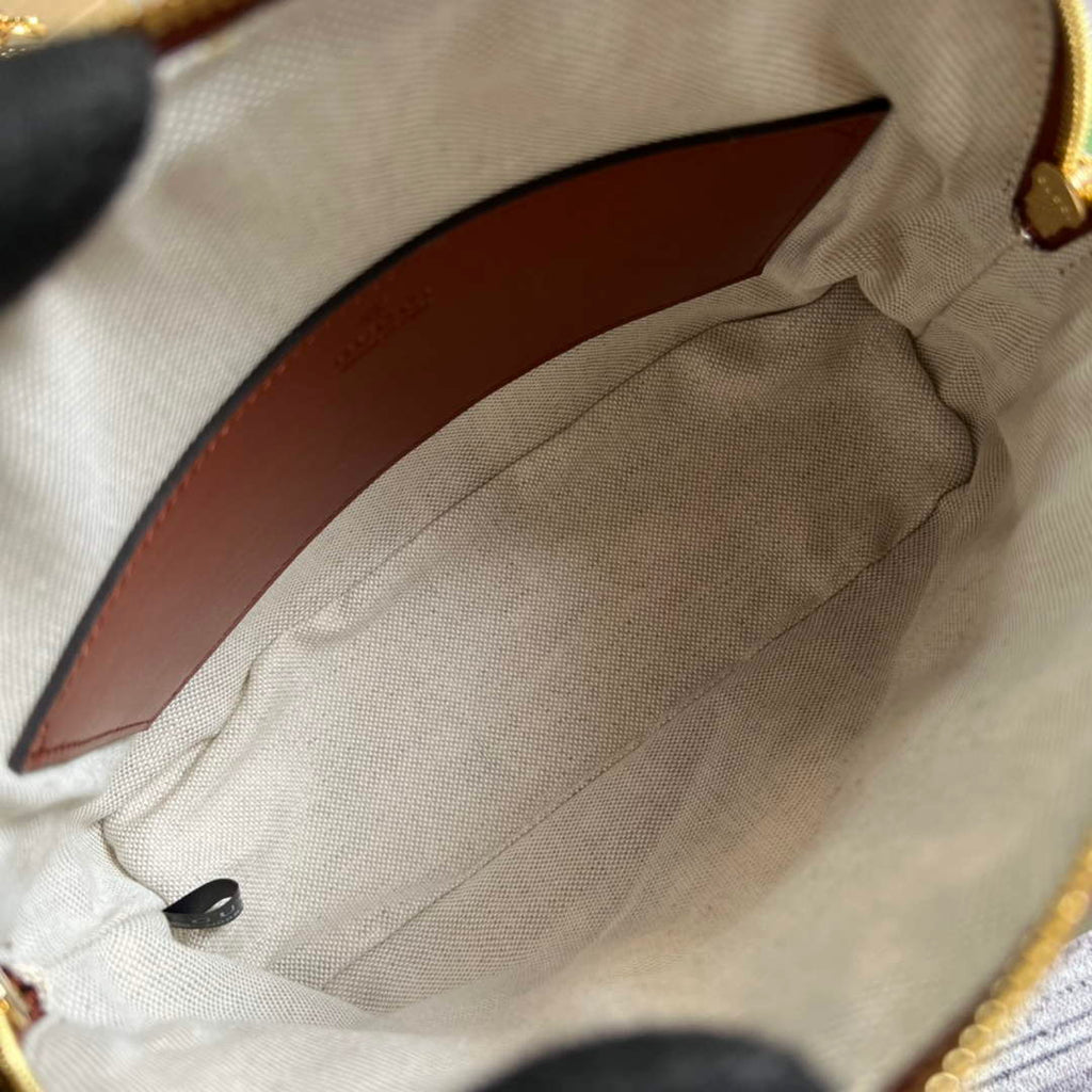 Gucci ‎‎702229 GG Matelassé leather small bag light brown
