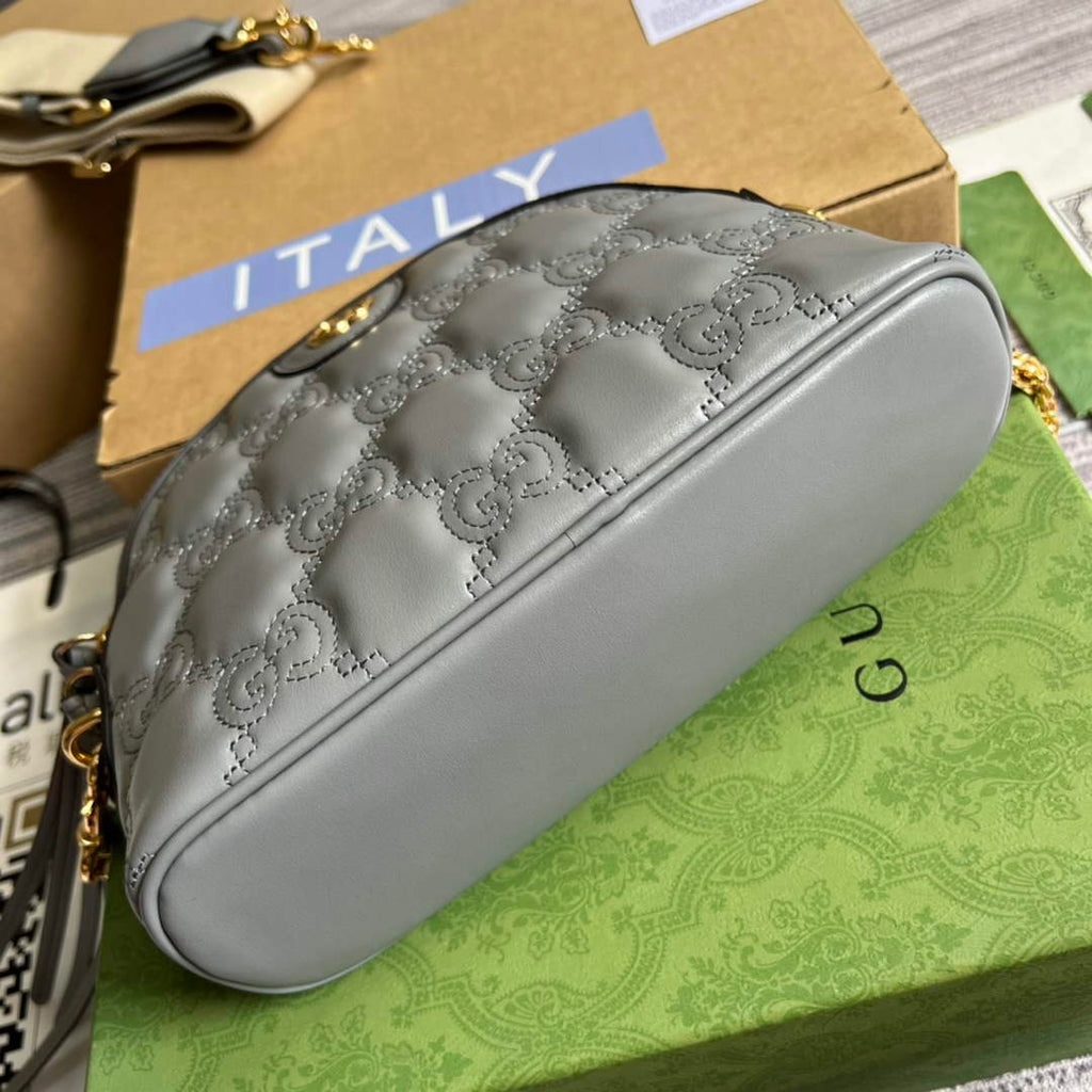 Gucci ‎‎702229 GG Matelassé leather small bag gray