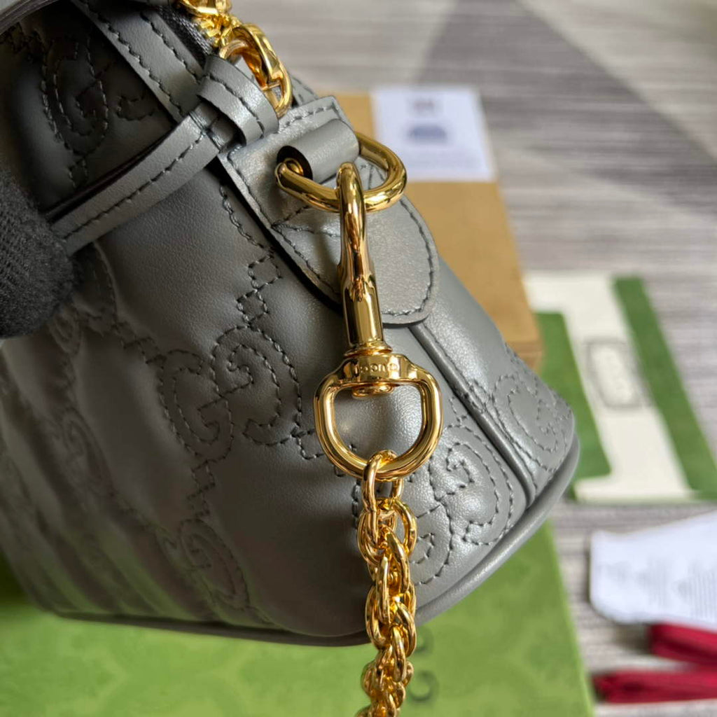 Gucci ‎‎702229 GG Matelassé leather small bag gray