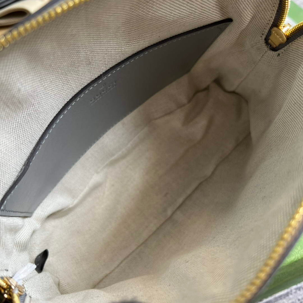 Gucci ‎‎702229 GG Matelassé leather small bag gray