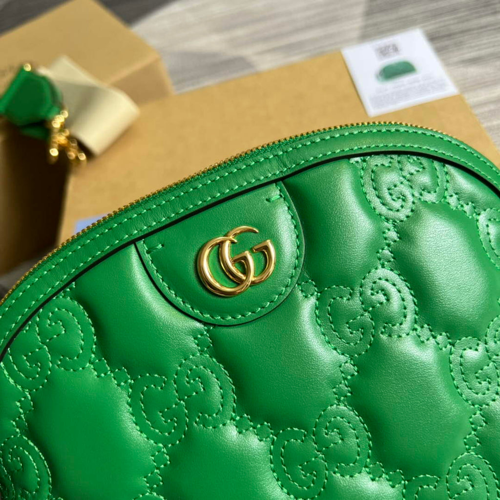 Gucci ‎‎702229 GG Matelassé leather small bag green