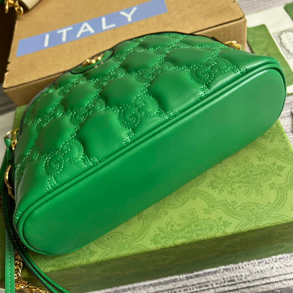 Gucci ‎‎702229 GG Matelassé leather small bag green