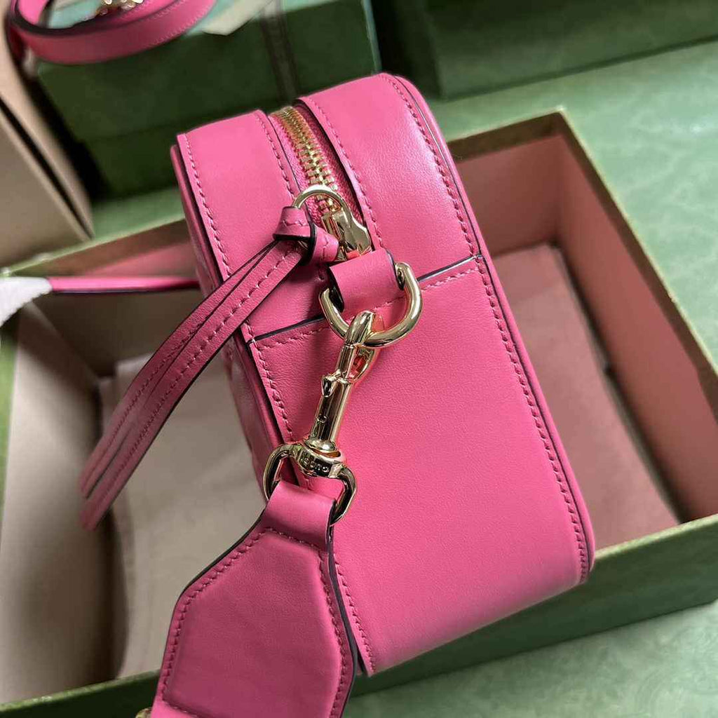 Gucci 702234 GG Matelassé leather shoulder bag Pink