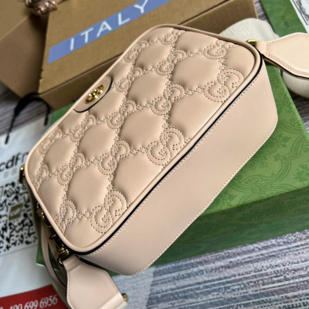 Gucci 702234 GG Matelassé leather shoulder bag Apricot
