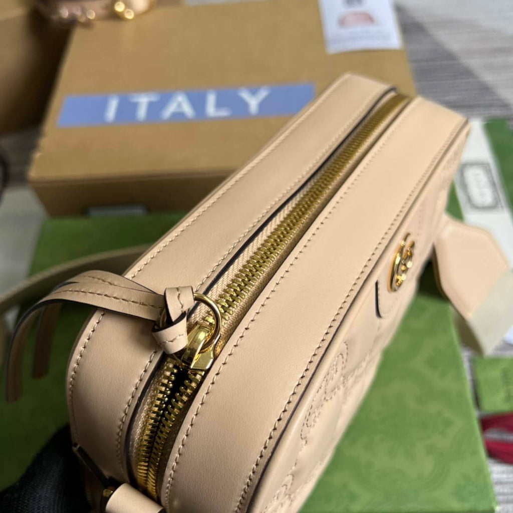 Gucci 702234 GG Matelassé leather shoulder bag Apricot