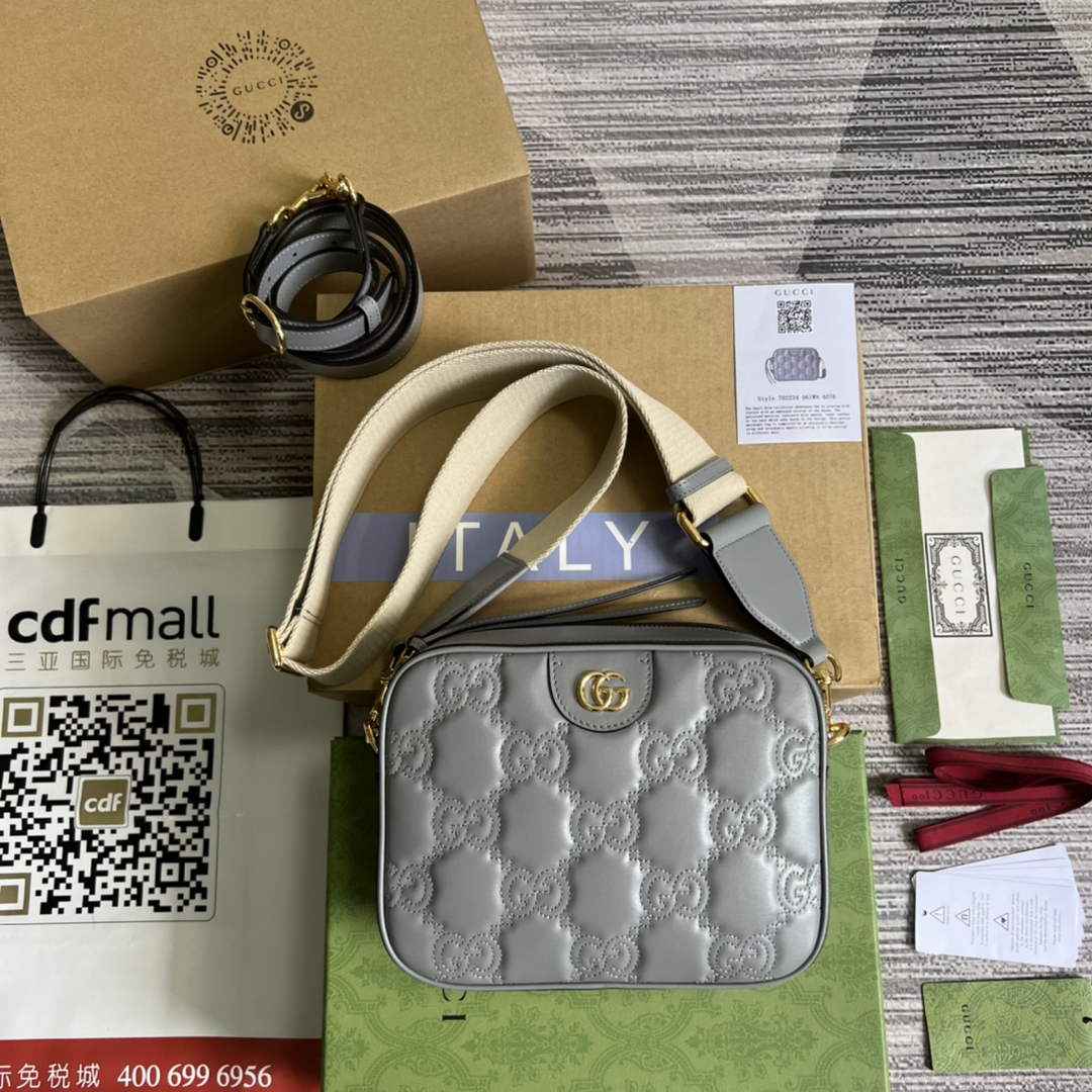Gucci 702234 GG Matelassé leather shoulder bag Gray