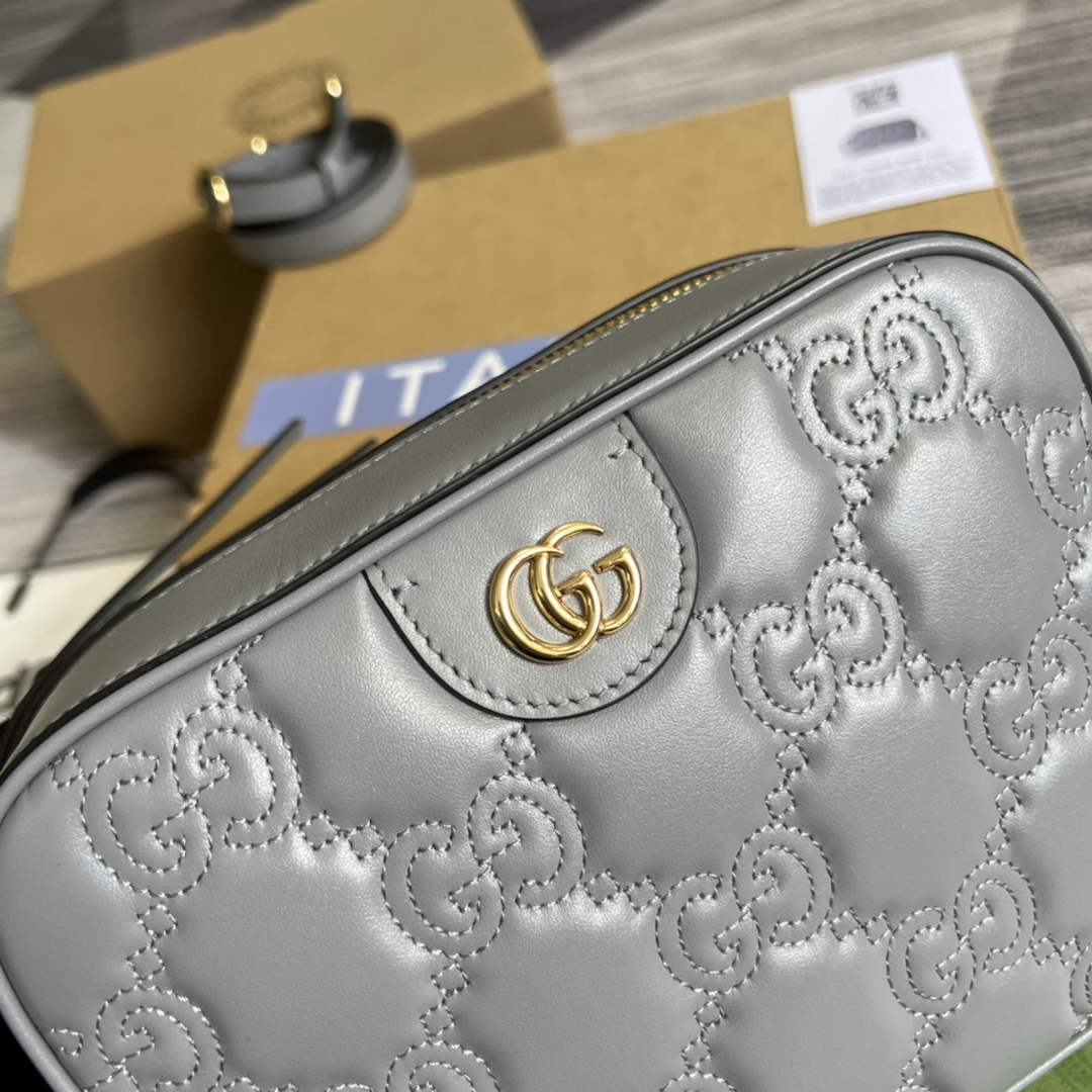 Gucci 702234 GG Matelassé leather shoulder bag Gray