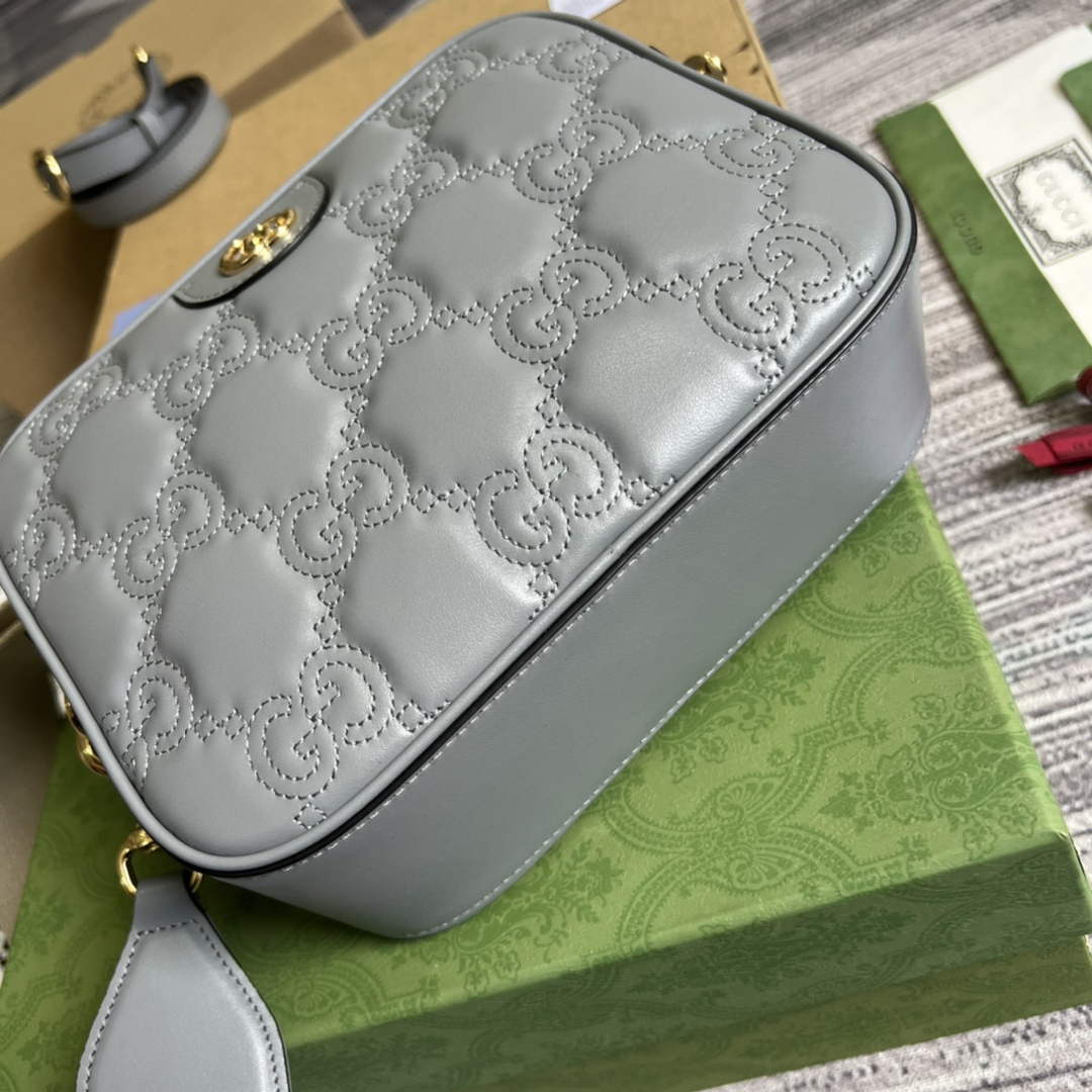 Gucci 702234 GG Matelassé leather shoulder bag Gray