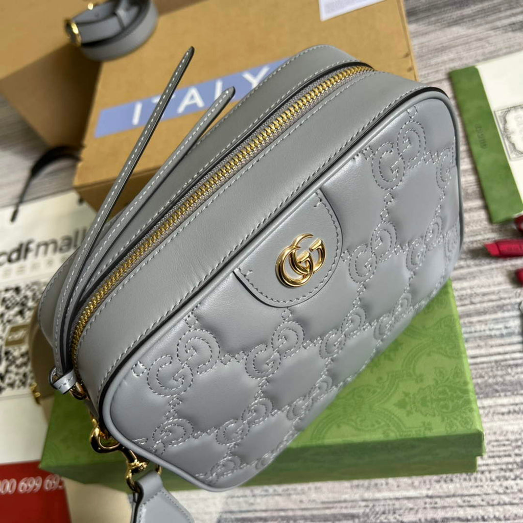 Gucci 702234 GG Matelassé leather shoulder bag Gray