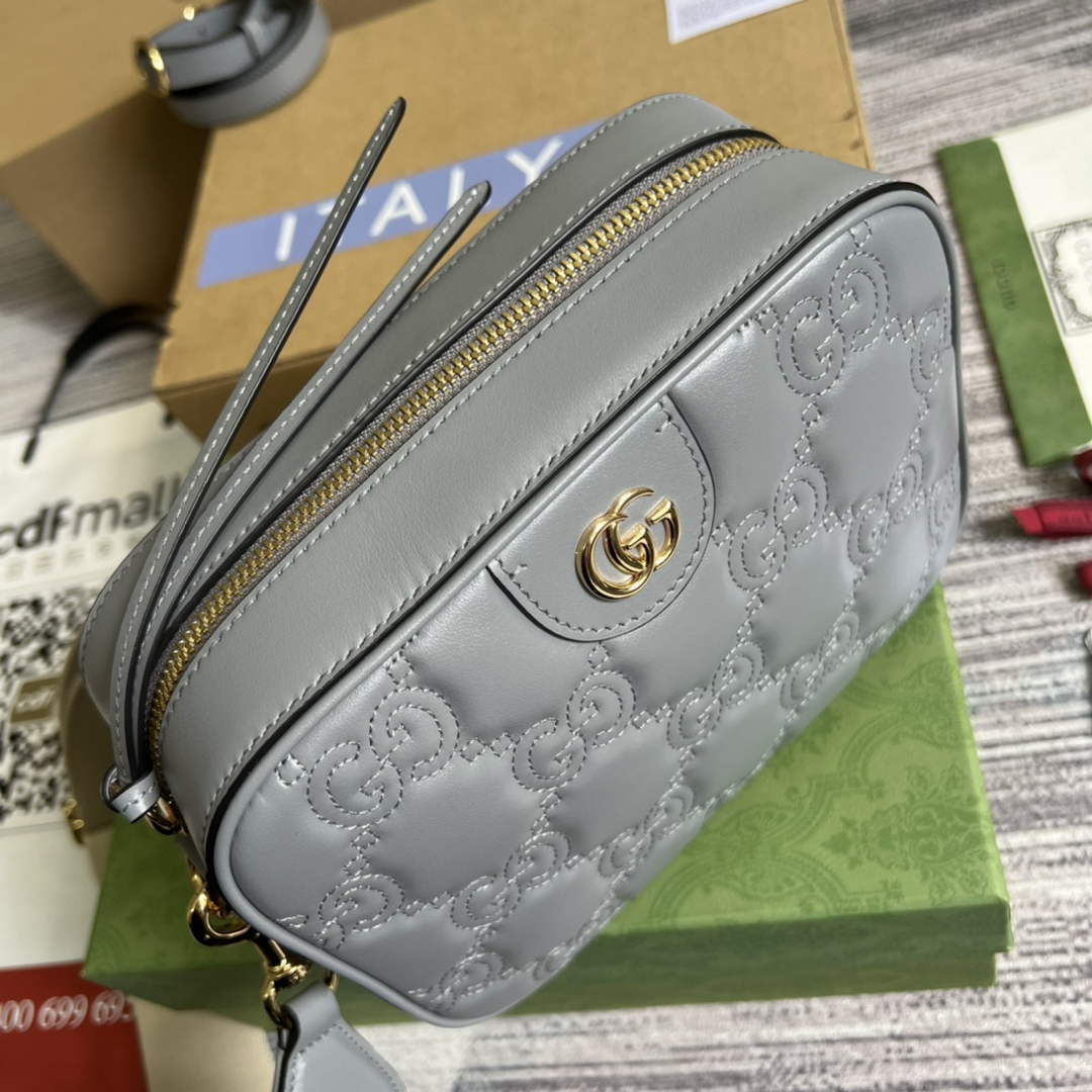 Gucci 702234 GG Matelassé leather shoulder bag Gray