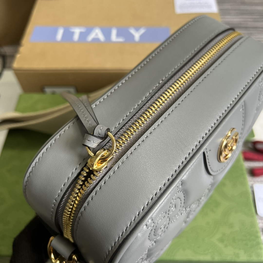 Gucci 702234 GG Matelassé leather shoulder bag Gray