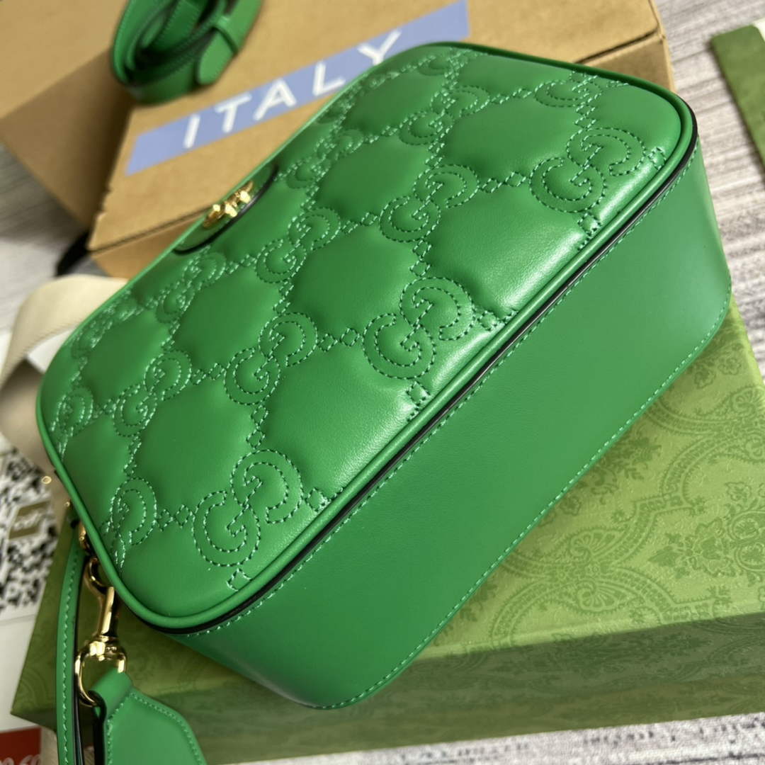 Gucci 702234 GG Matelassé leather shoulder bag Green