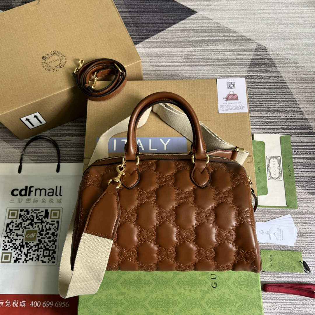 Gucci ‎‎702242 GG Matelassé leather medium bag light brown