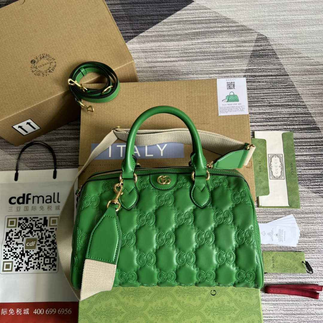 Gucci ‎‎702242 GG Matelassé leather medium bag green