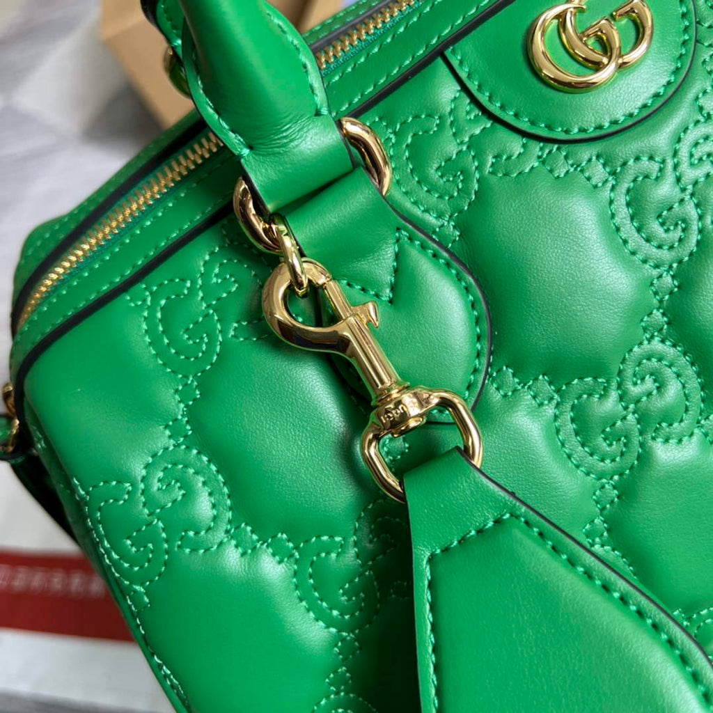 Gucci ‎‎702242 GG Matelassé leather medium bag green