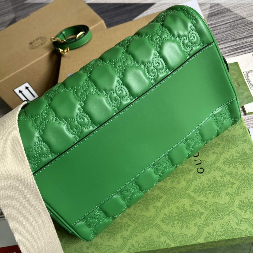 Gucci ‎‎702242 GG Matelassé leather medium bag green