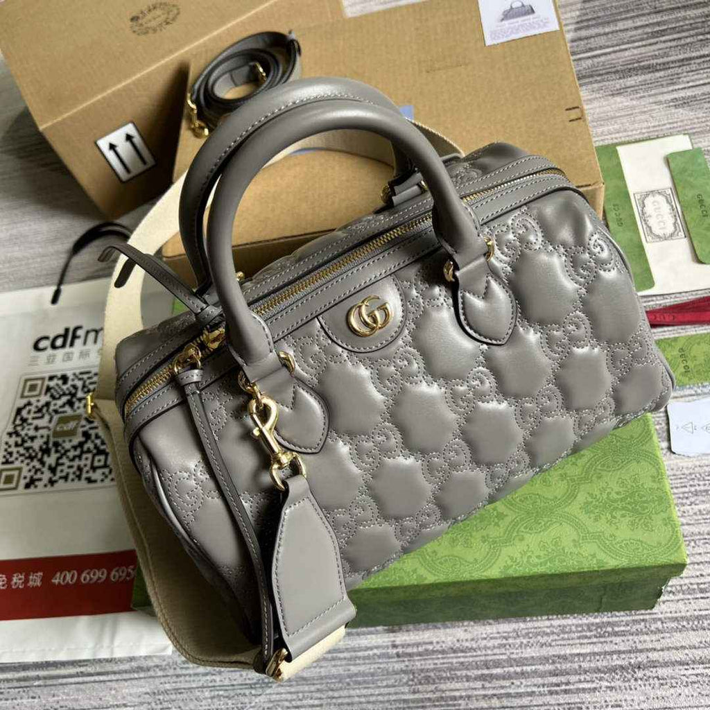 Gucci ‎‎702242 GG Matelassé leather medium bag gray