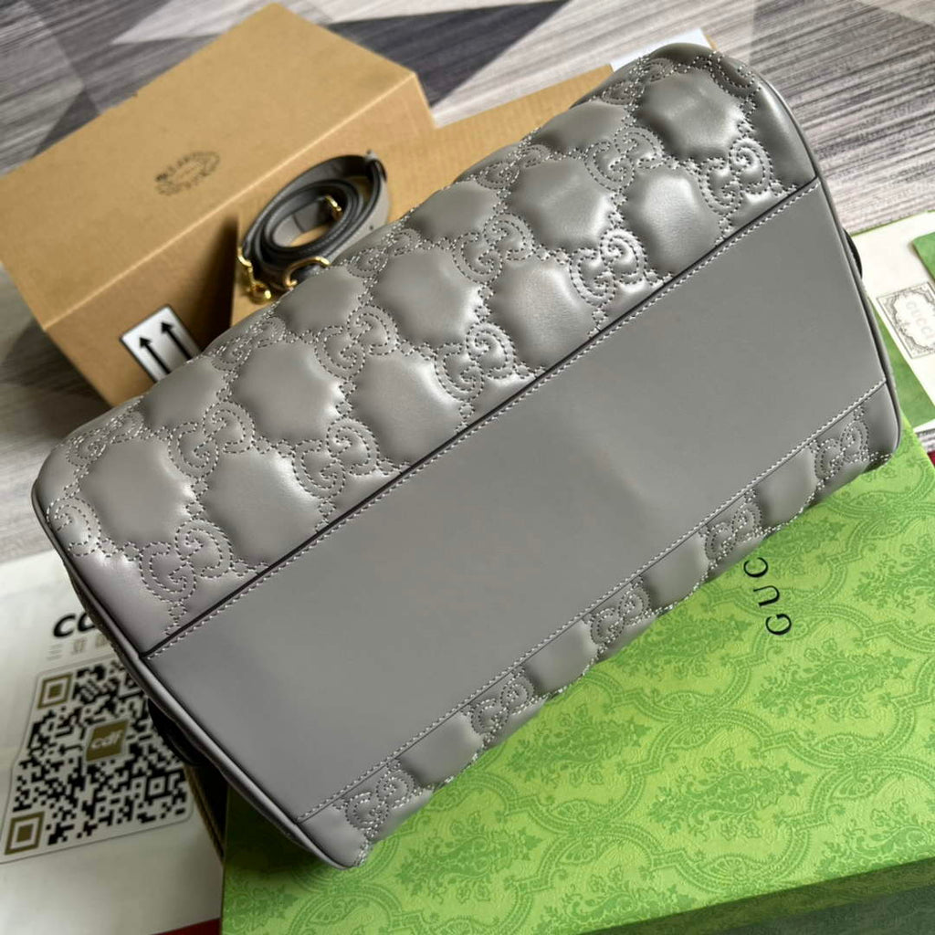 Gucci ‎‎702242 GG Matelassé leather medium bag gray