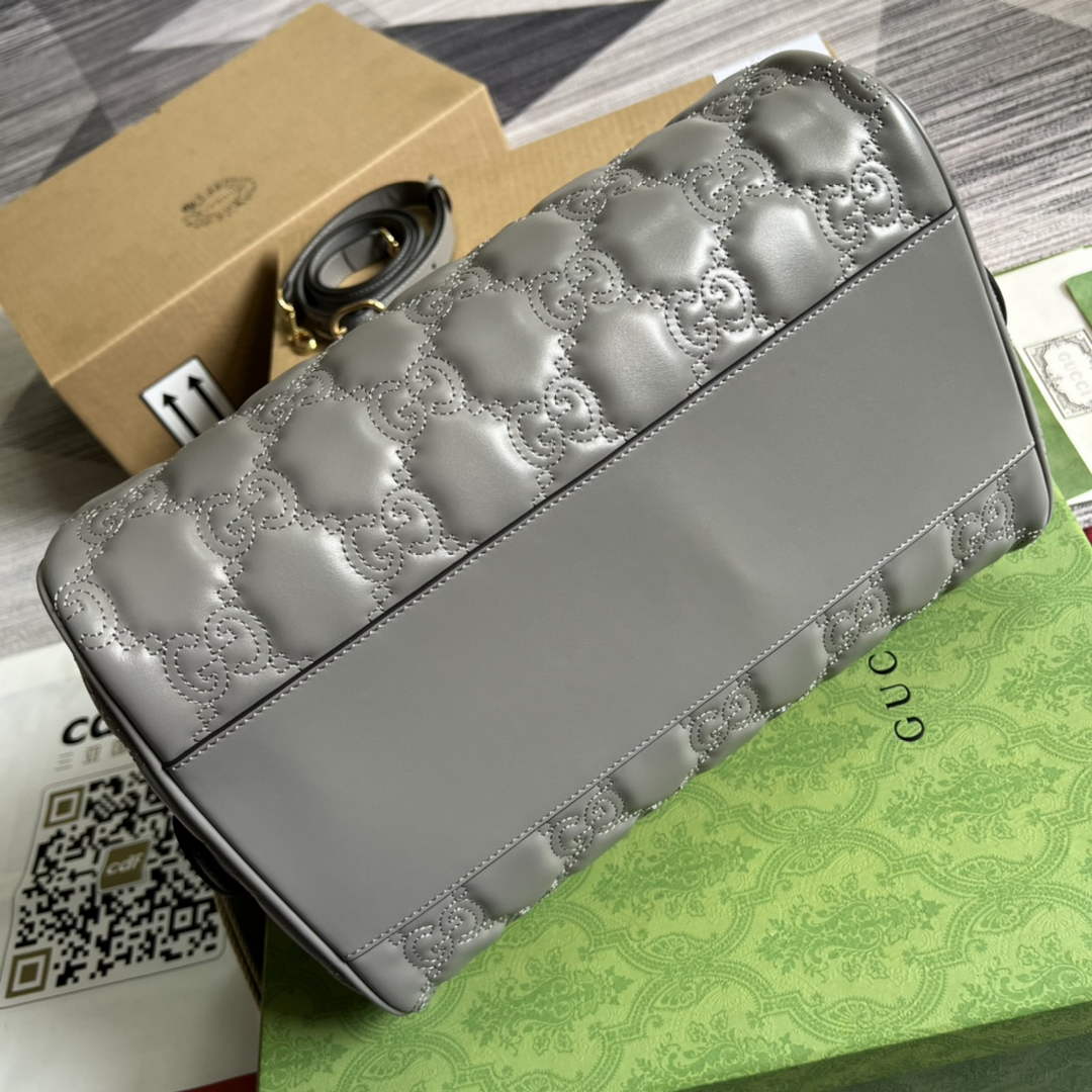 Gucci ‎‎702242 GG Matelassé leather medium bag gray