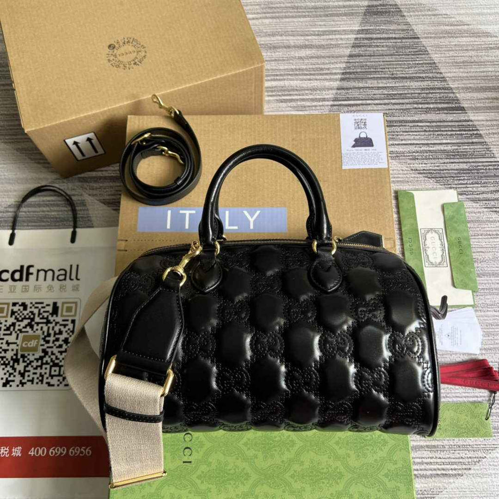 Gucci ‎‎702242 GG Matelassé leather medium bag black