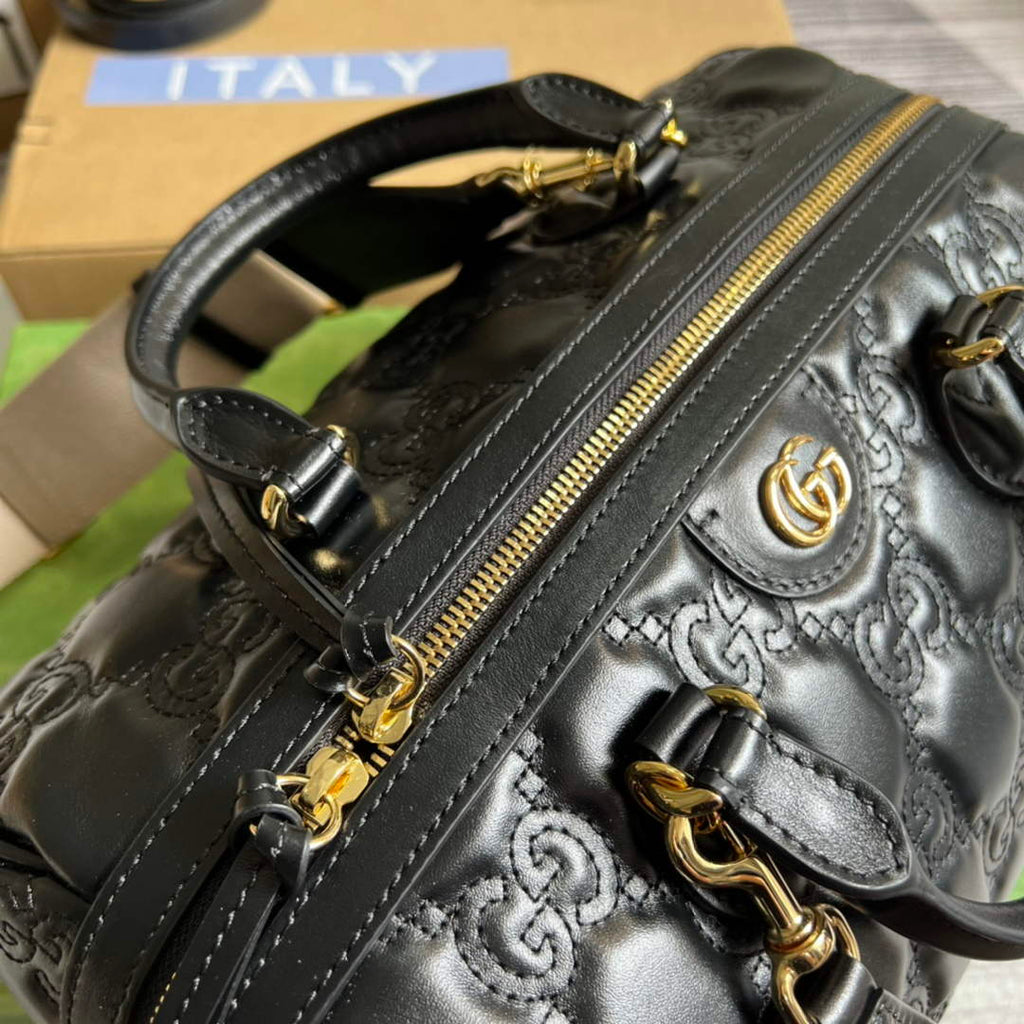 Gucci ‎‎702242 GG Matelassé leather medium bag black