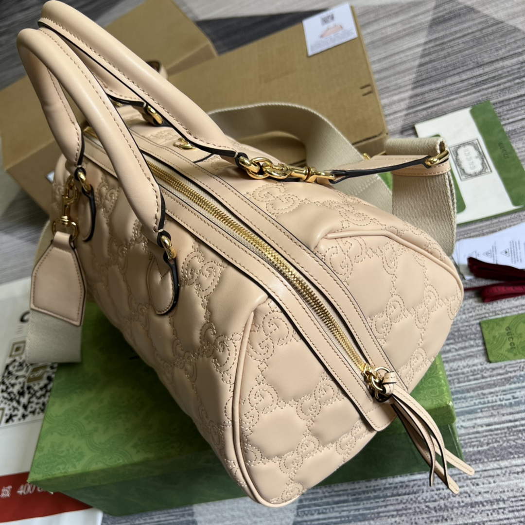 Gucci ‎‎702242 GG Matelassé leather medium bag beige