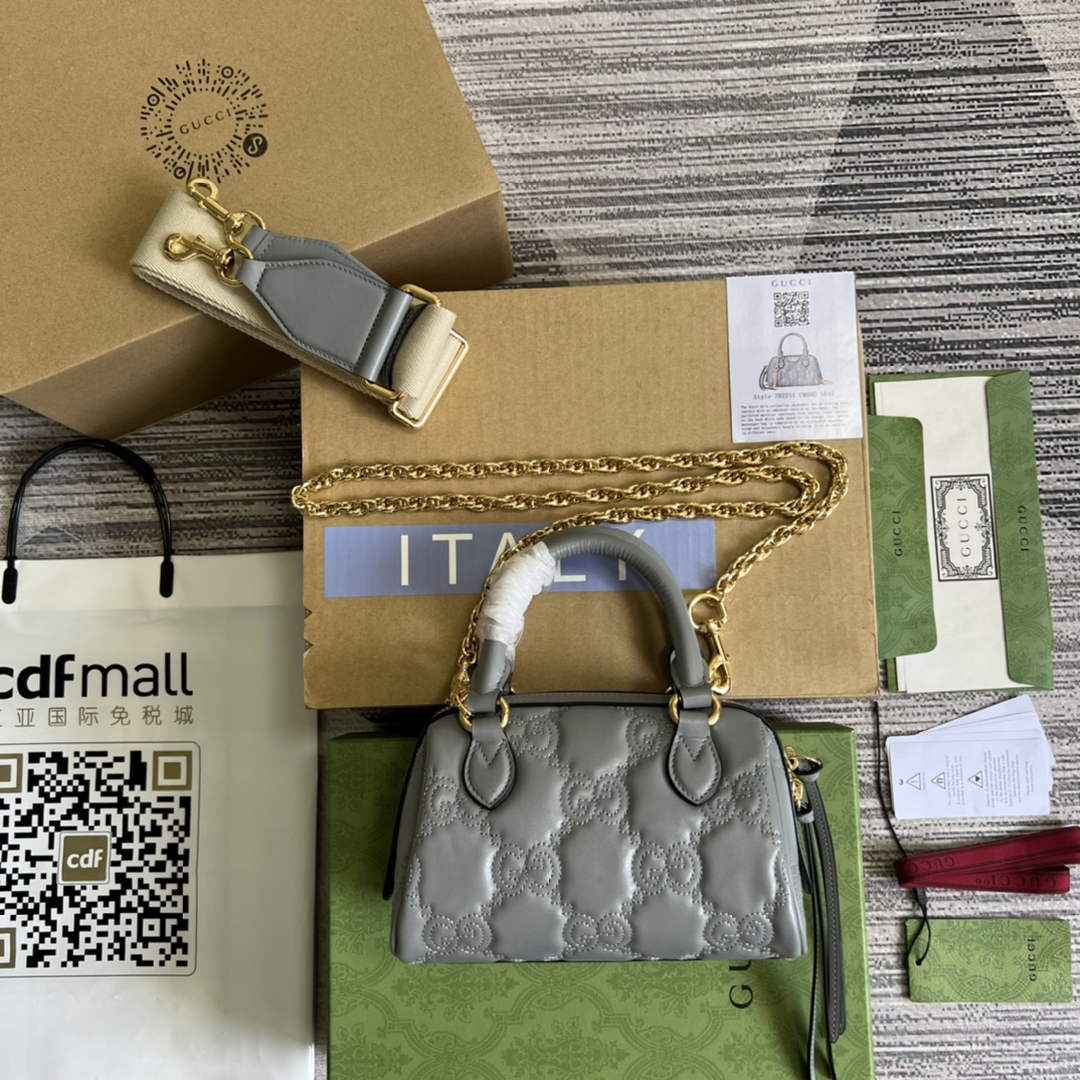 Gucci ‎702251 GG Matelassé leather mini bag gray