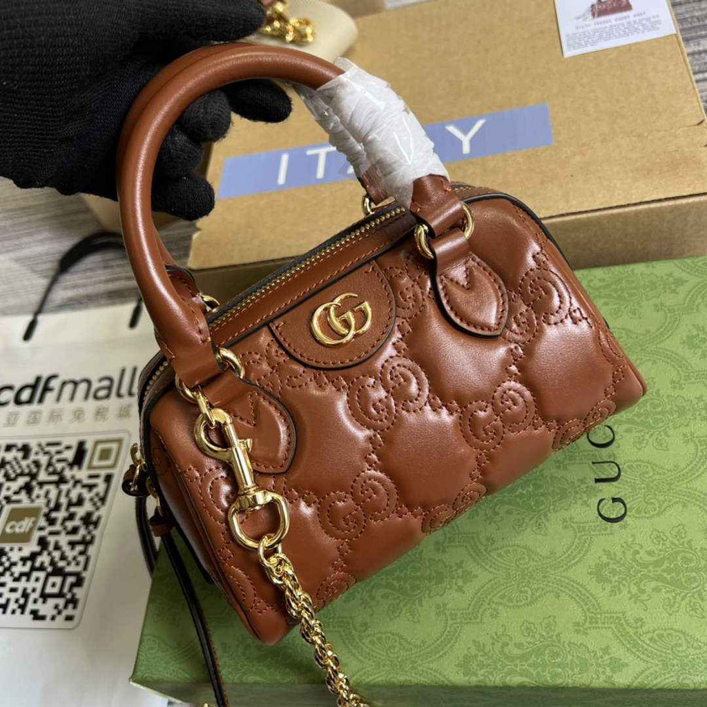 Gucci ‎702251 GG Matelassé leather mini bag light brown