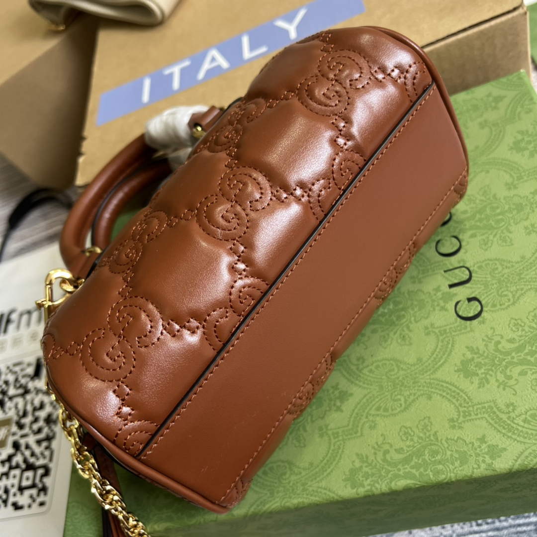 Gucci ‎702251 GG Matelassé leather mini bag light brown