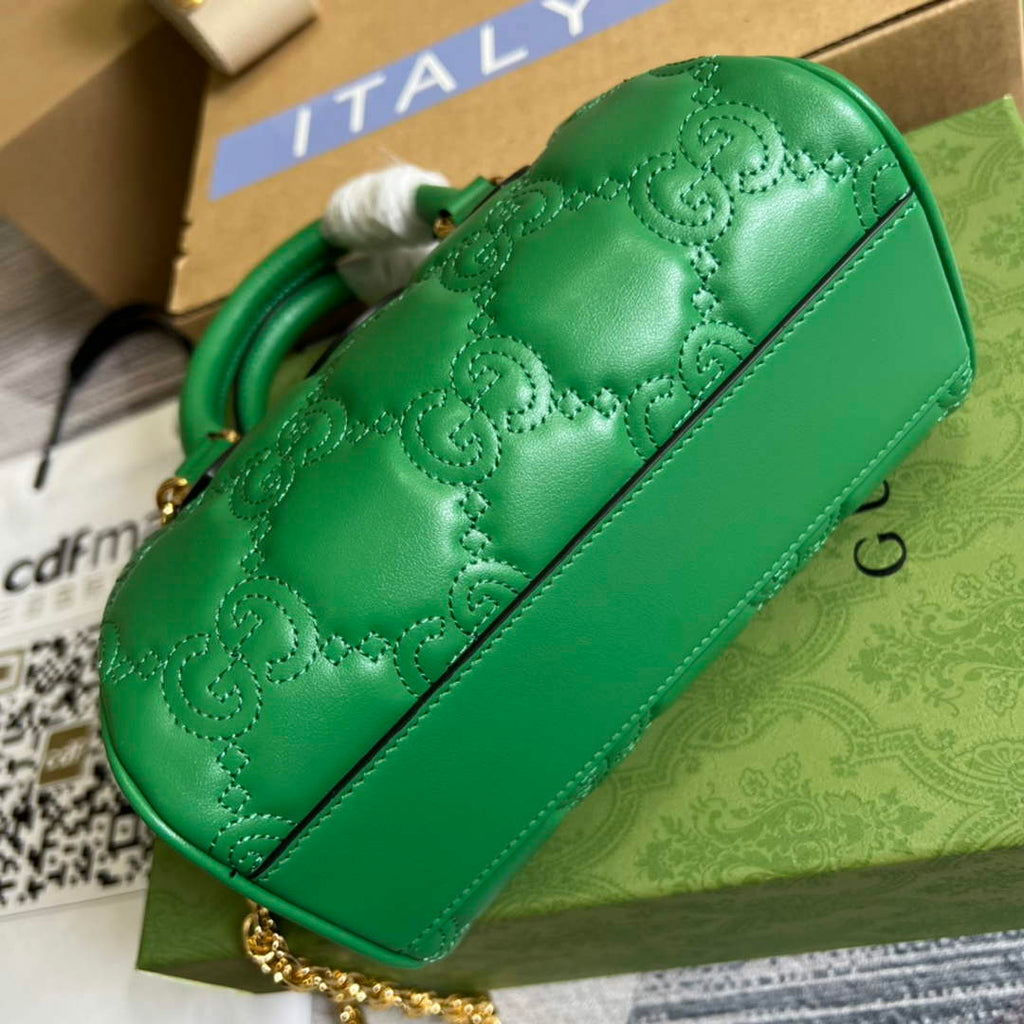 Gucci ‎702251 GG Matelassé leather mini bag green