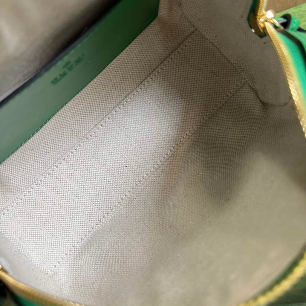 Gucci ‎702251 GG Matelassé leather mini bag green