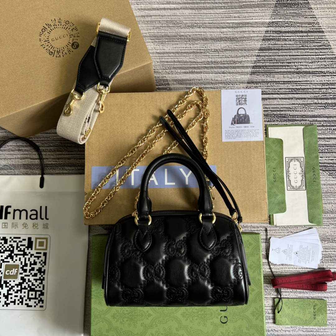 Gucci ‎702251 GG Matelassé leather mini bag Black