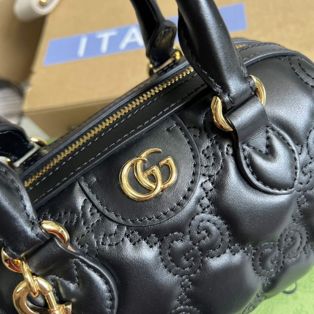 Gucci ‎702251 GG Matelassé leather mini bag Black