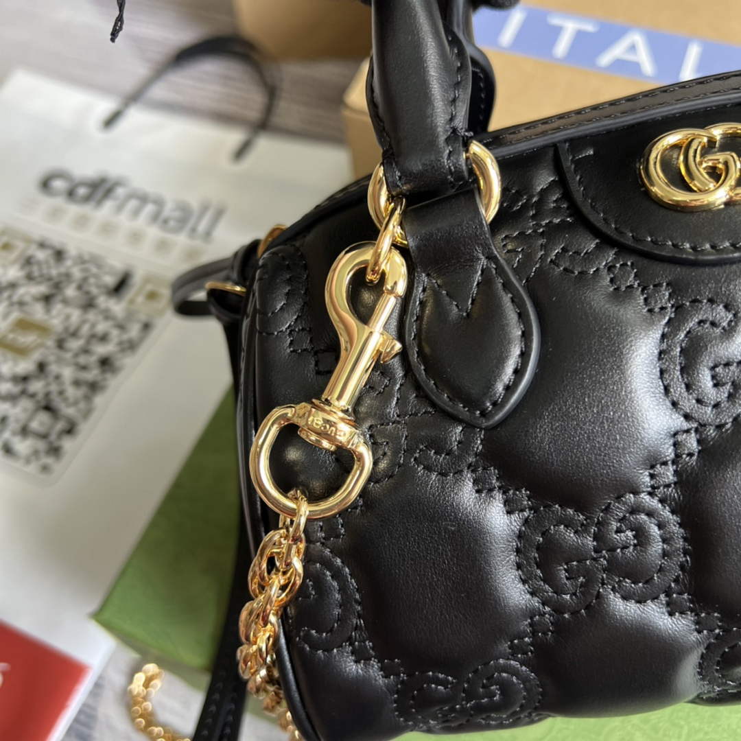 Gucci ‎702251 GG Matelassé leather mini bag Black