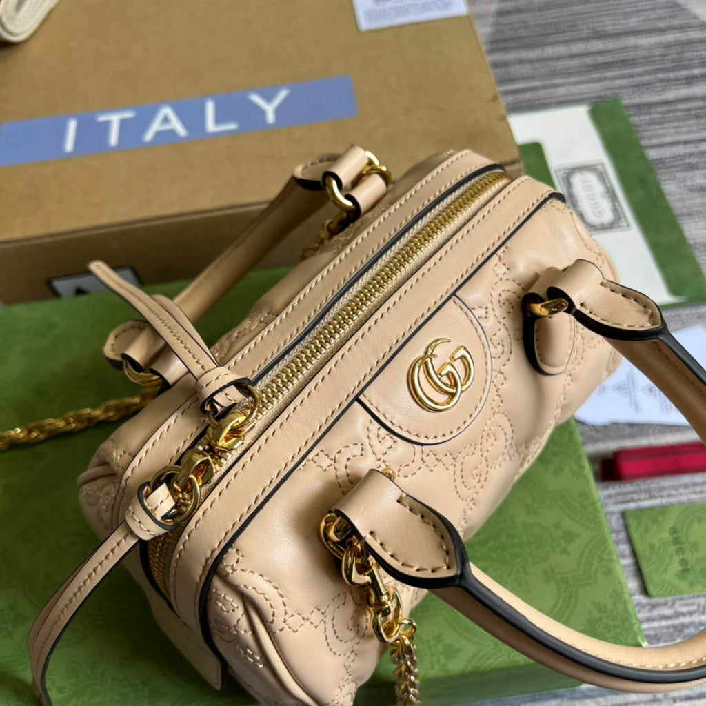 Gucci ‎702251 GG Matelassé leather mini bag Beige