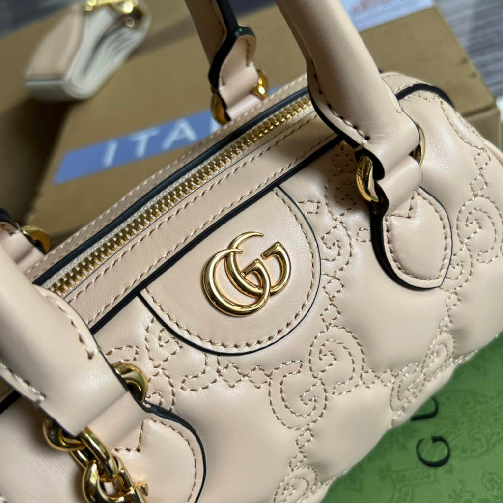 Gucci ‎702251 GG Matelassé leather mini bag Beige