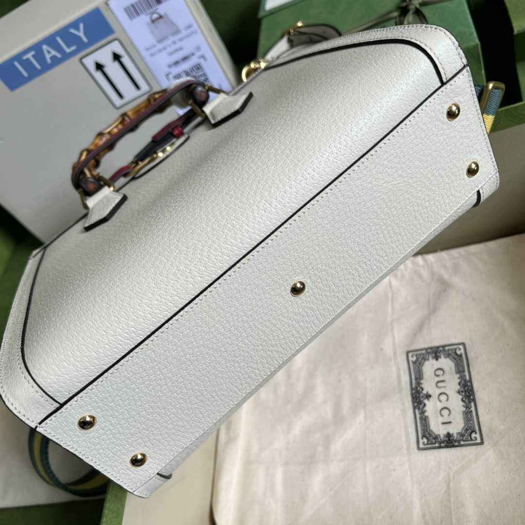 Gucci 702721 Diana Small Tote Bag Beige Leather